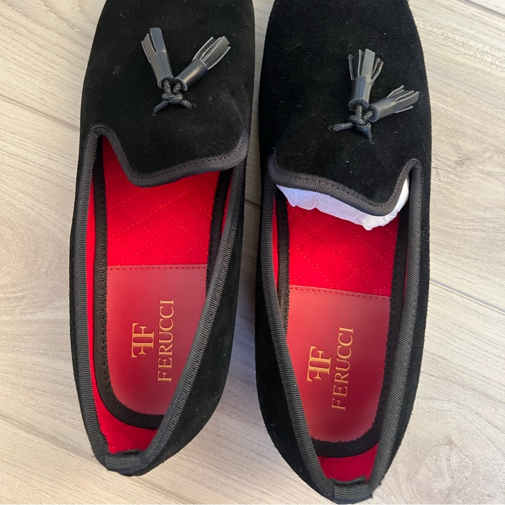 FERUCCI BLACK SUEDE WITH LEATHER TASSEL  LOAFER SIZE 9 PROM WEDDING LOA…